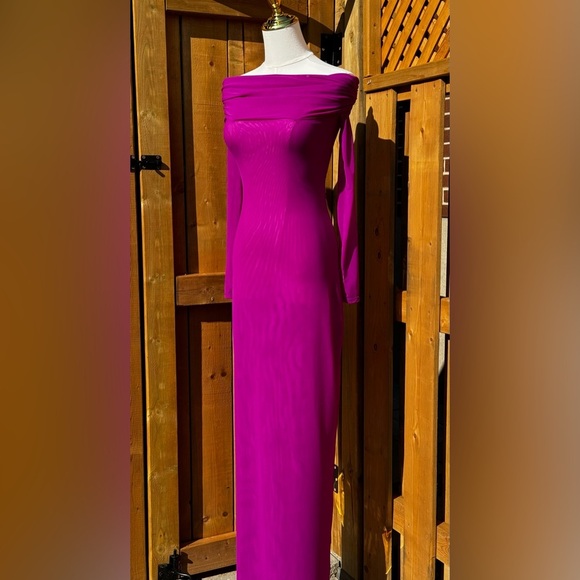 🆕 BRONX & BANCO 🧿 NWOT Monica Off-Shoulder Gown, Fuschia - Sz L - US 8 - Picture 4 of 16